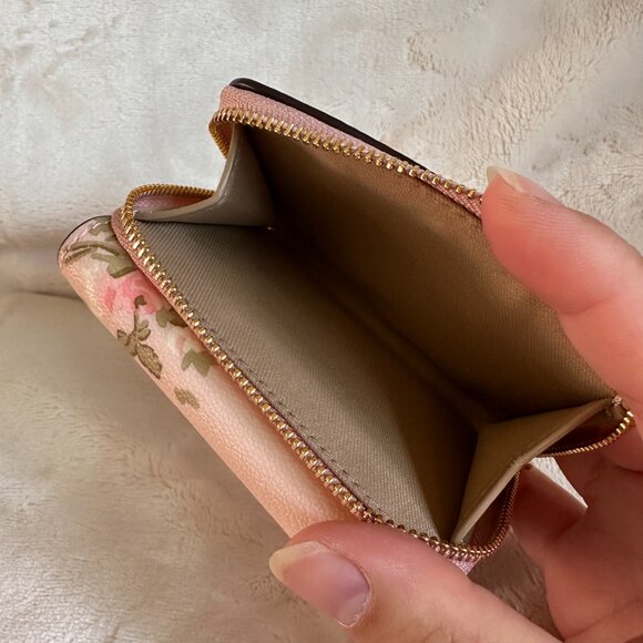 NWT! RARE! Coach 91752 Rose/Floral Print Bouquet Small Trifold Wallet In Blossom - Picture 7 of 8